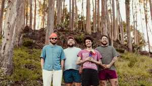 Image of Mom Jeans @ Rialto Theatre